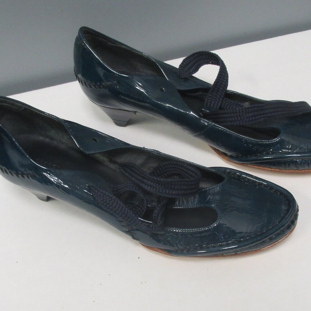 Georgina Goodman Leather Front Knot Kitten Heel Sandals Made in Spain